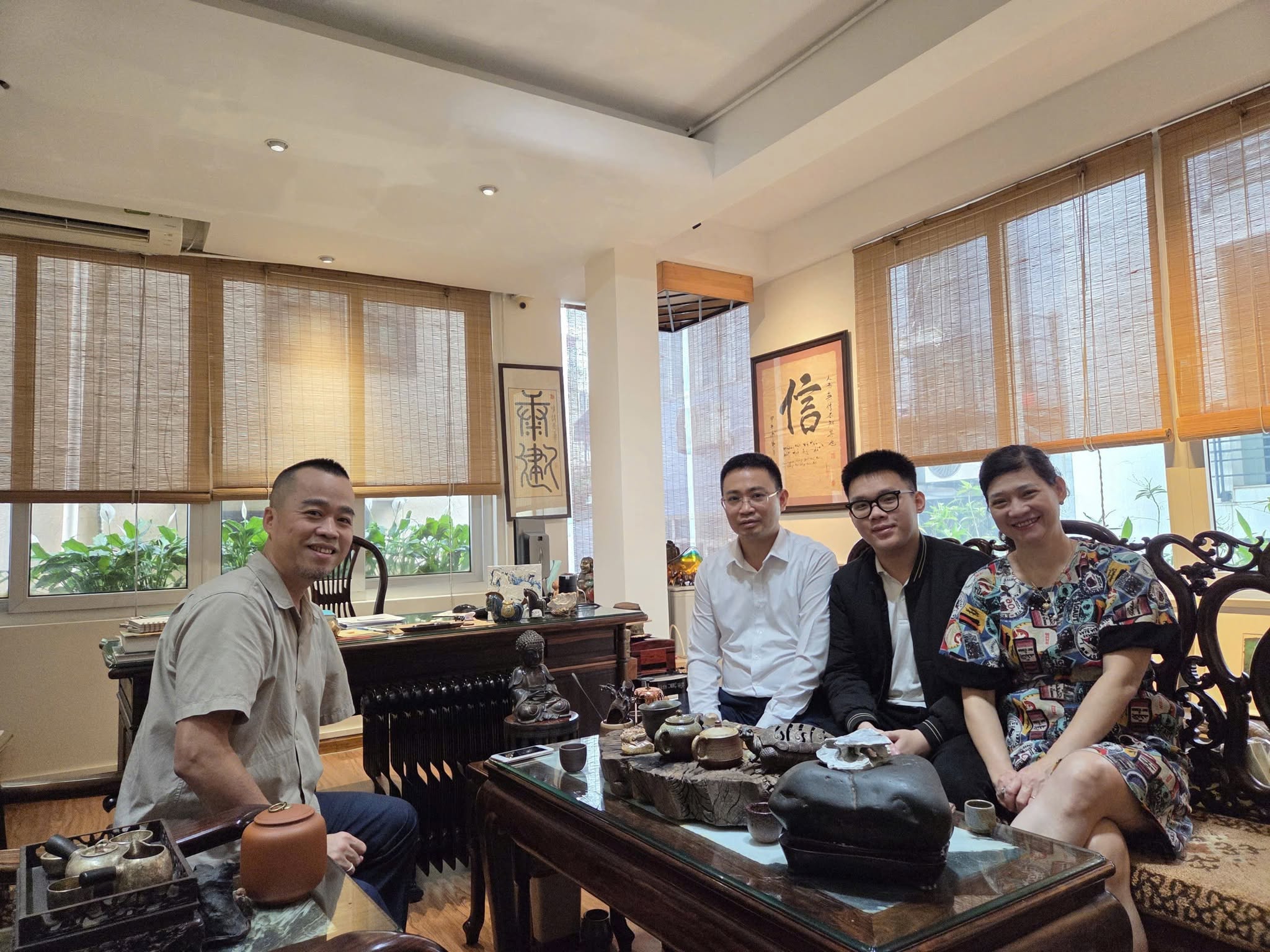phụ huynh INDEC